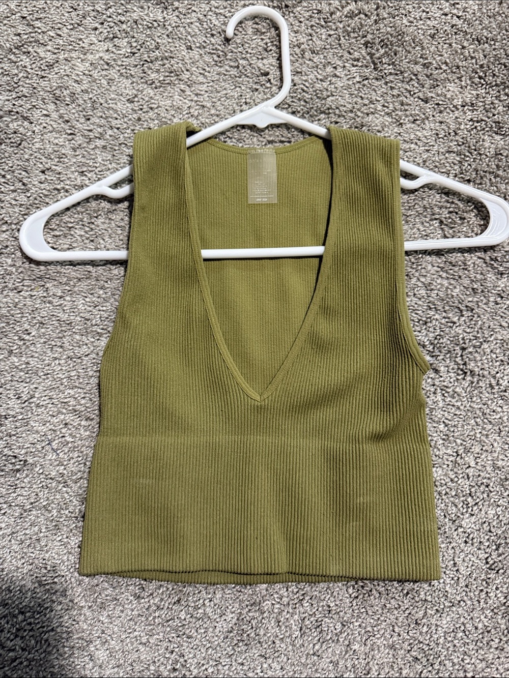 Olive Green Ribbed Seamless V-Neck Crop Tank